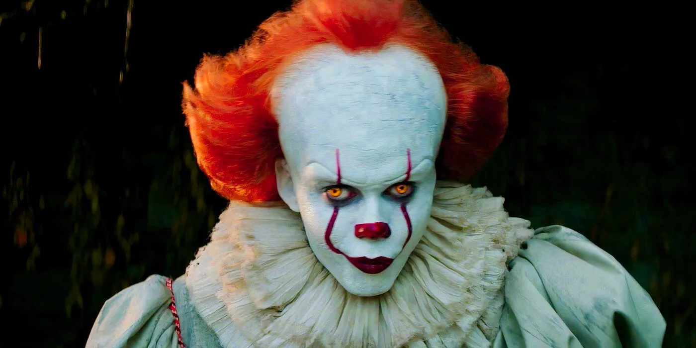 A Closeup of Bill Skarsgard as Pennywise with his eyes glowing in It 2017 Image