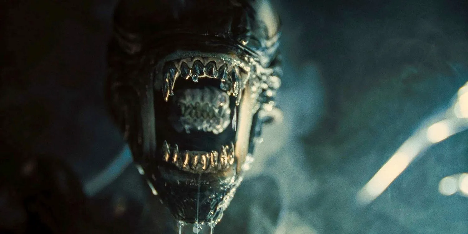 A Xenomorph with its jaws open in Alien: Romulus Image