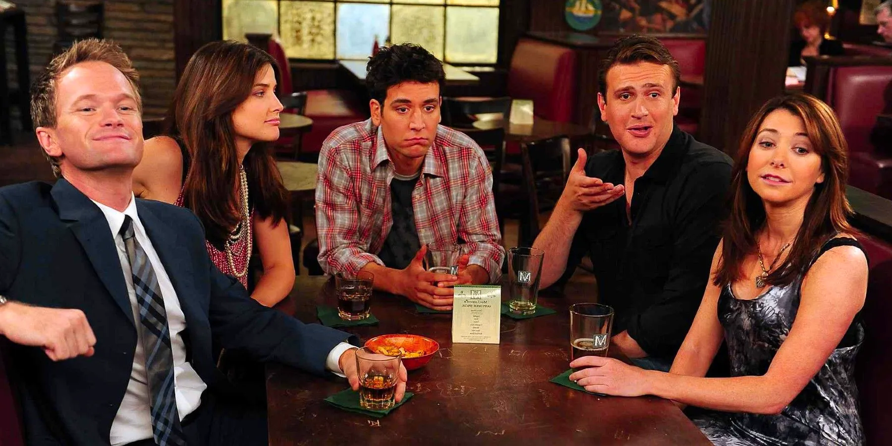 Alyson Hannigan, Jason Segel, Josh Radnor, Cobie Smulders and Neil Patrick Harris in How I Met Your Mother Image