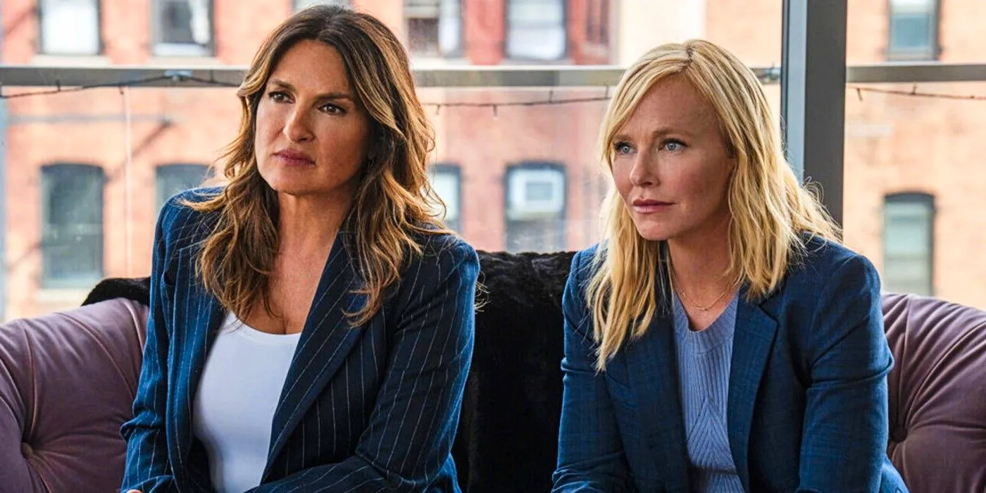 Amanda Rollins (Kelli Giddish) and Olivia Benson (Mariska Hargitay) sit next to each other on Law & Order SVU Image