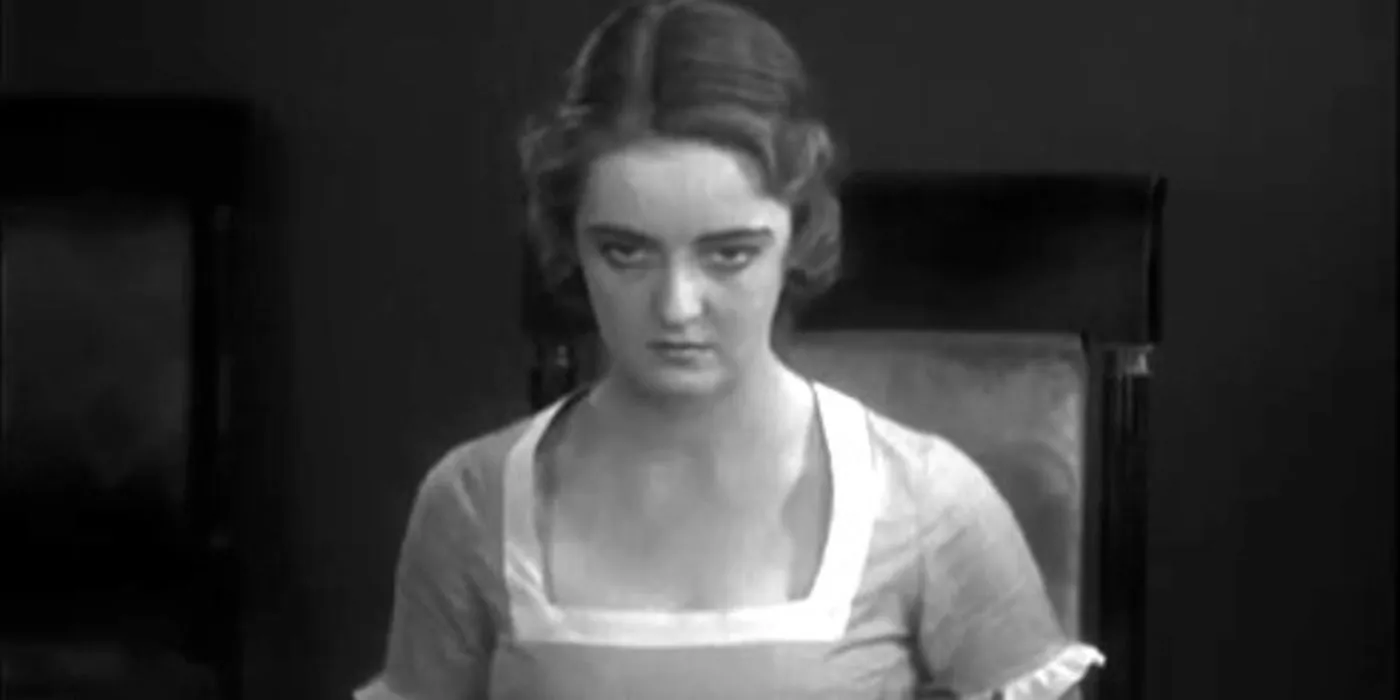 Bette Davis as Laura Madison in Bad Sister (1931)  Image