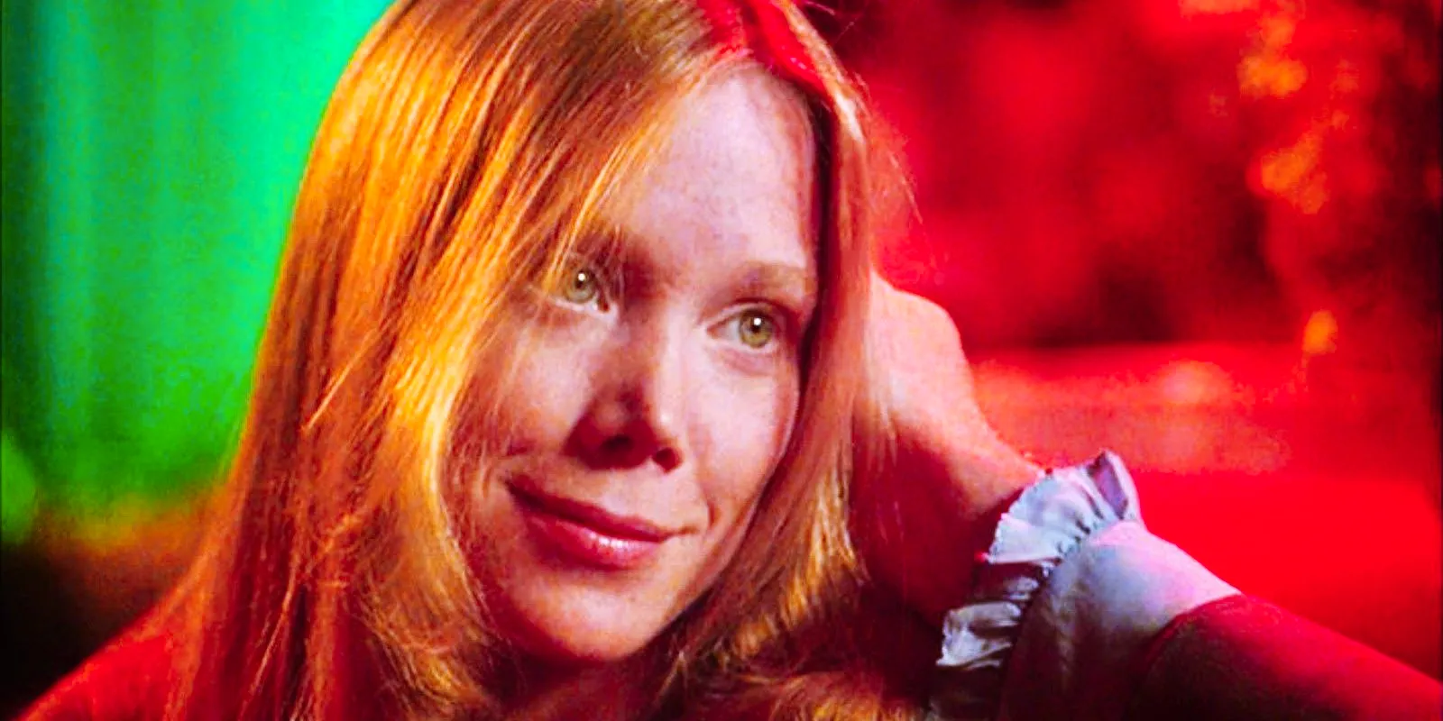 Carrie White smiling in Carrie 1976 Image