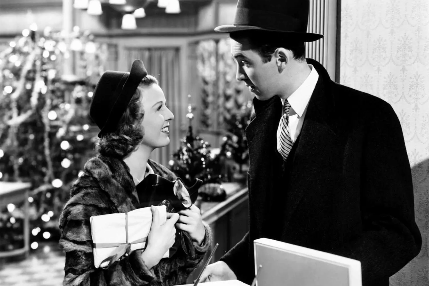 Christmas Classics: Best Old & New Christmas Movies for the Holidays image 1 Image