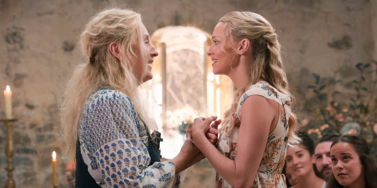 Donna and Sophie hold hands in Mamma Mia 2 Image