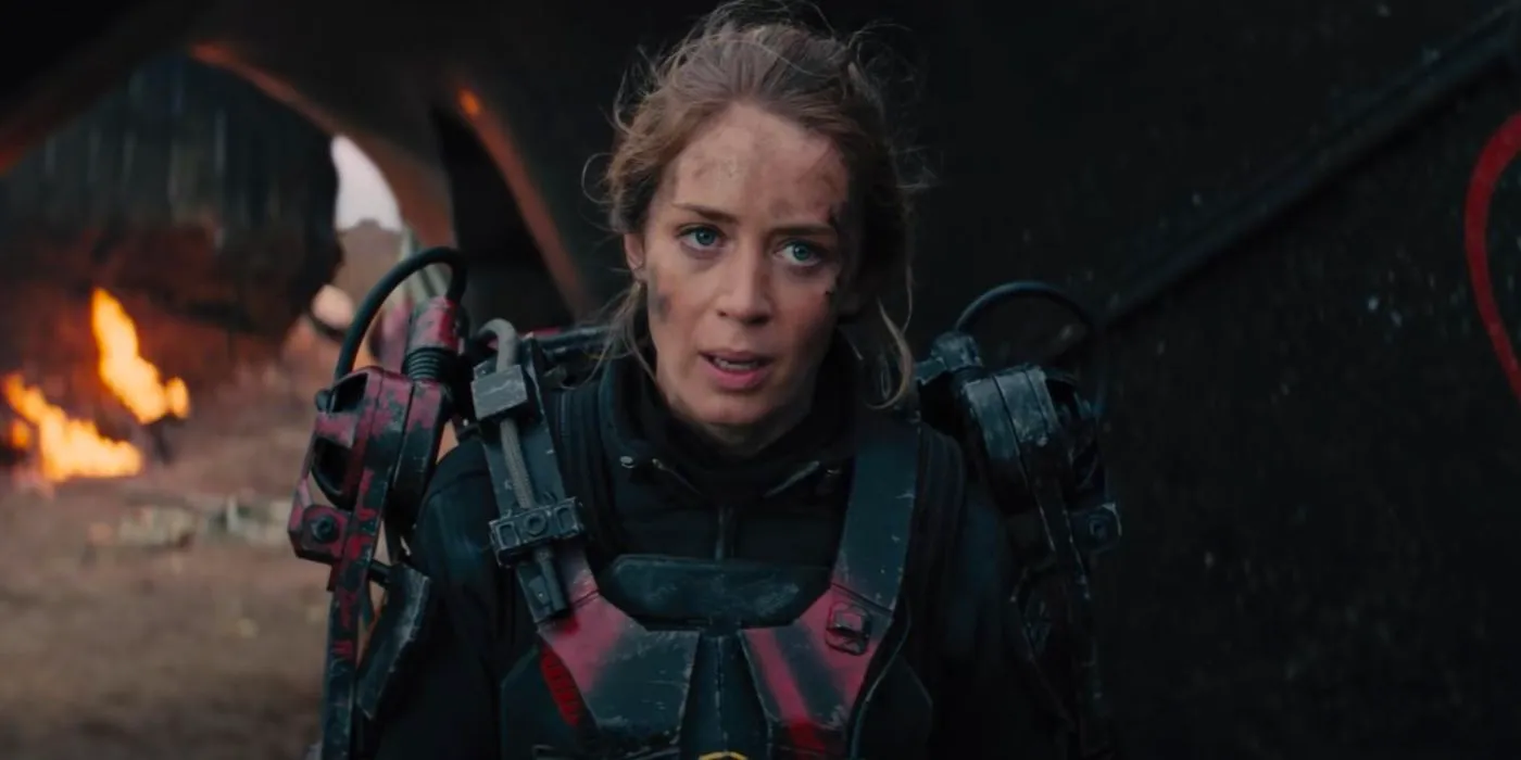 Emily Blunt as Sergeant Rita Vrataski conversing with Major William Cage about their dismal situation in 2014's Edge of Tomorrow Image