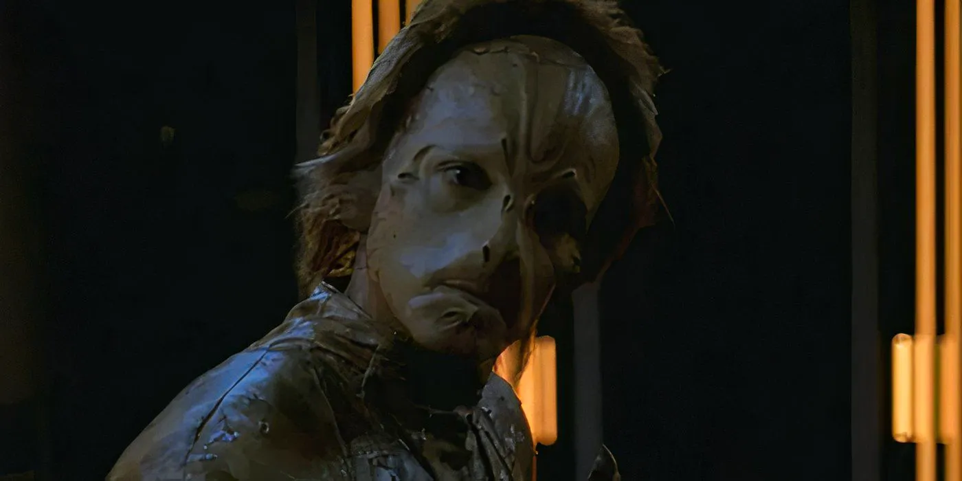 Fantome (Jonathan Del Arco) sits looking curiously at something off-screen in Sickbay in the Star Trek: Voyager episode 