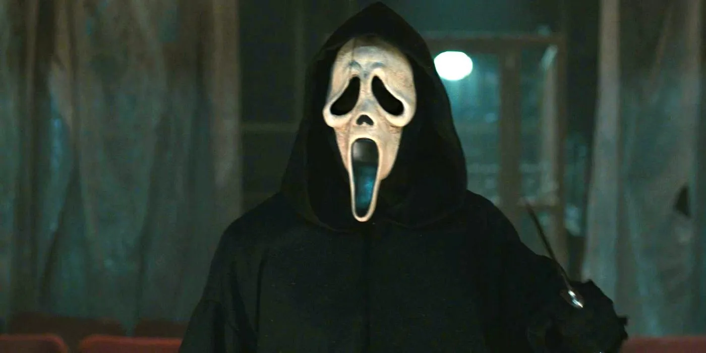 Ghostface holds up a knife in Scream VI Image