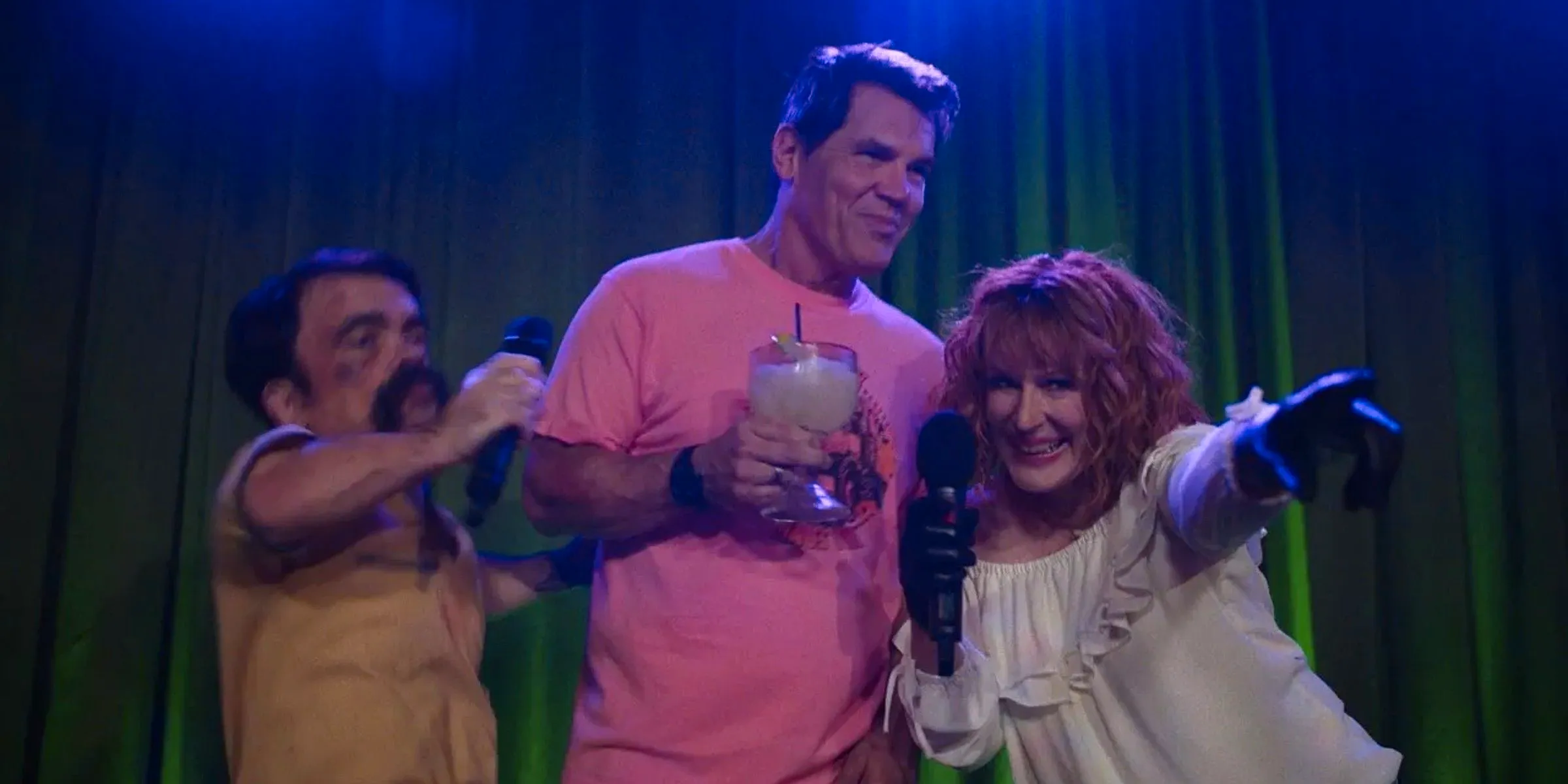 Glenn Close with Josh Brolin and Peter Dinklage sing karaoke in Brothers Image