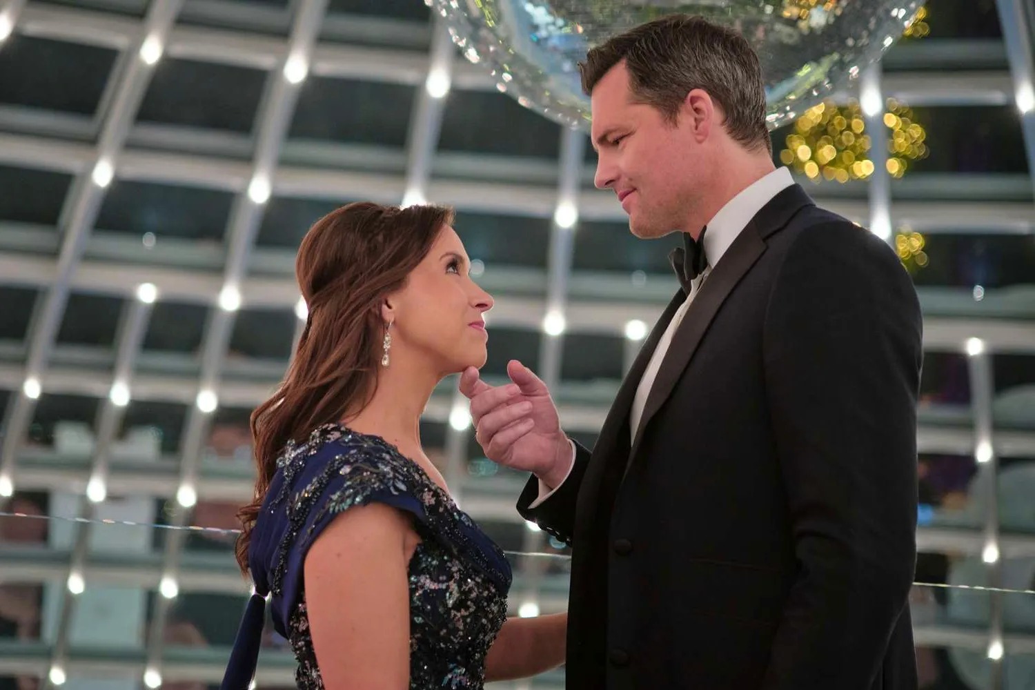 Hallmark Christmas Movies 2024: New Releases, Schedule & Countdown! image 4 Image