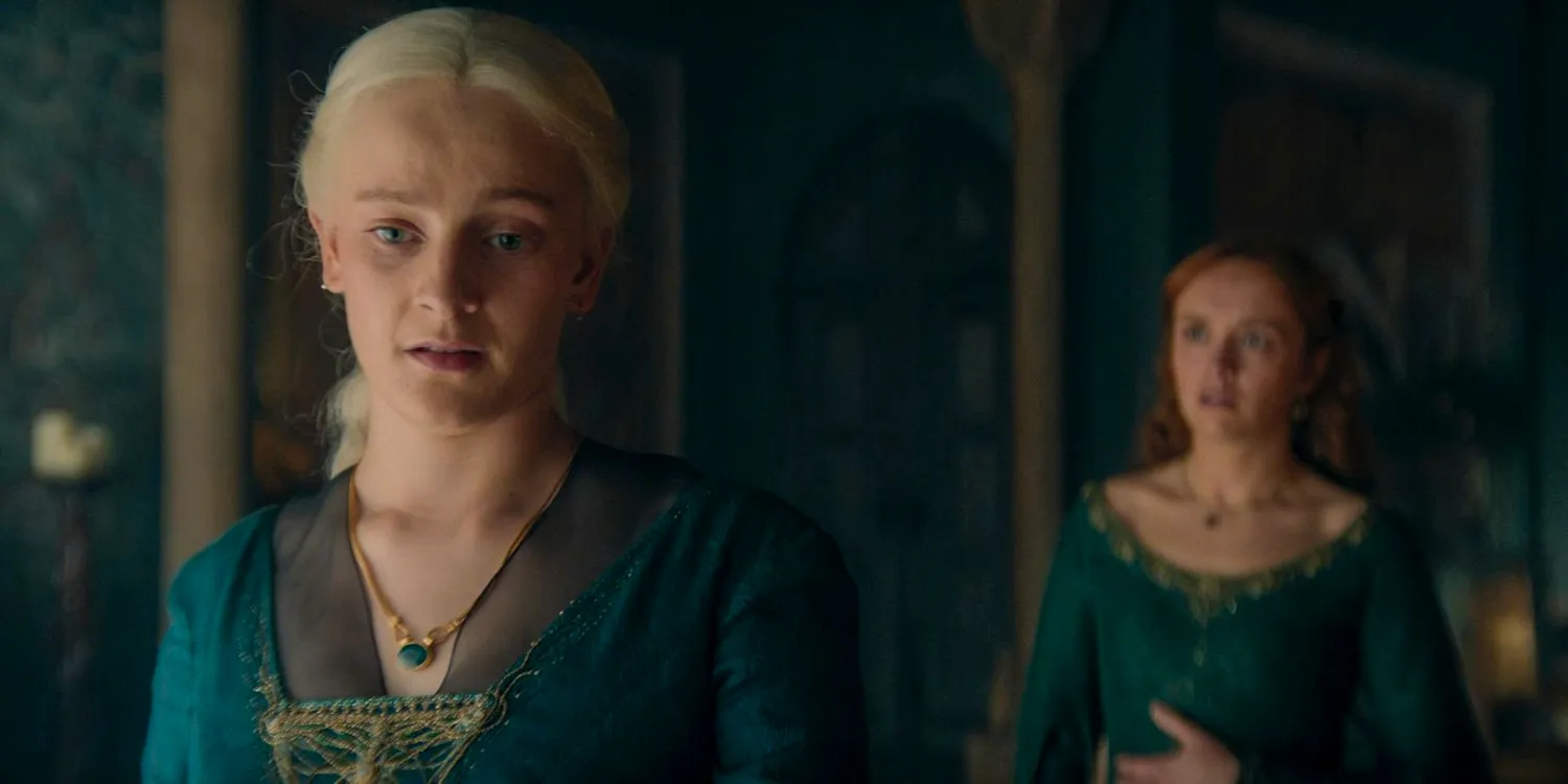 Helaena Targaryen (Phia Saban) tells her mother Alicent Hightower (Olivia Cooke) that she forgives her in House of the Dragon season 2 episode 3 Image