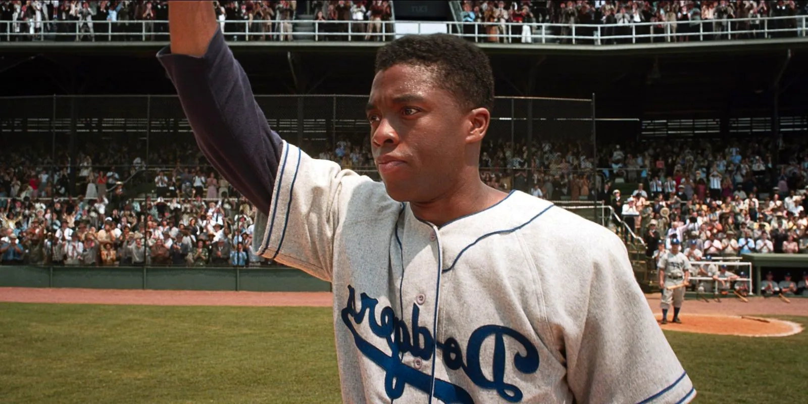 Jackie Robinson on the field in 42 Image