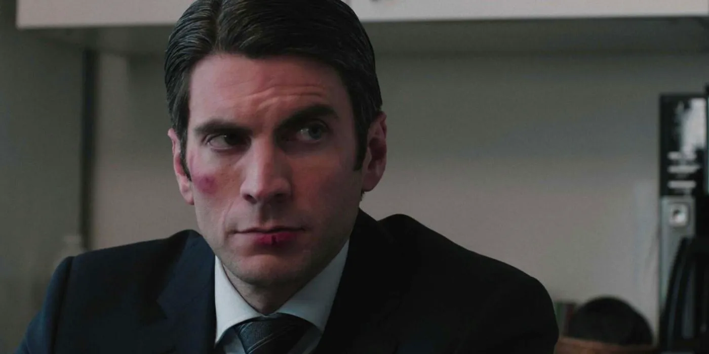 Jamie Dutton (Wes Bentley) with a bruised and bloody face in Yellowstone. Image