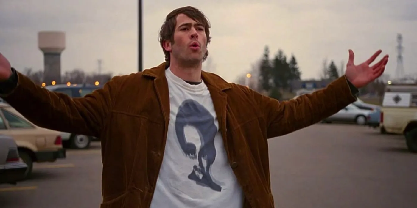 Jason Lee as Brodie Bruce in a parking lot in Mallrats Image