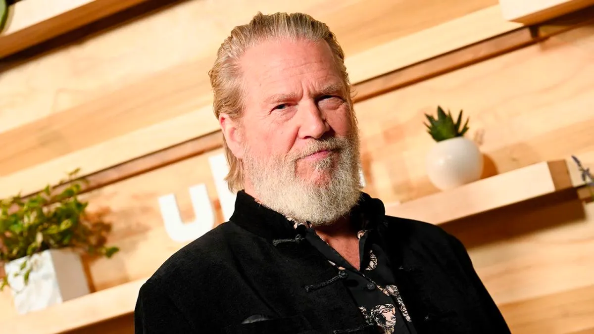 Jeff Bridges' cancer battle left him in 'surrender mode' while filming 'The Old Man' Image