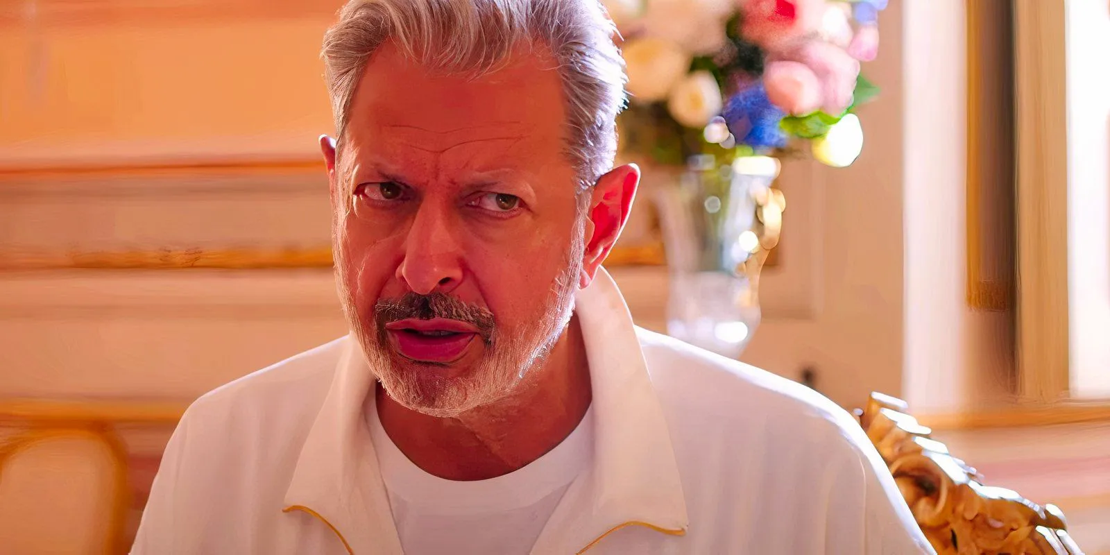 Jeff Goldblum is Zeus in Kaos trailer Image