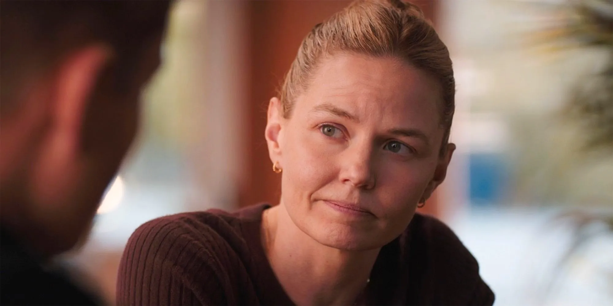 Jennifer Morrison as Lizzy Hawking looking concerned in Tracker Image