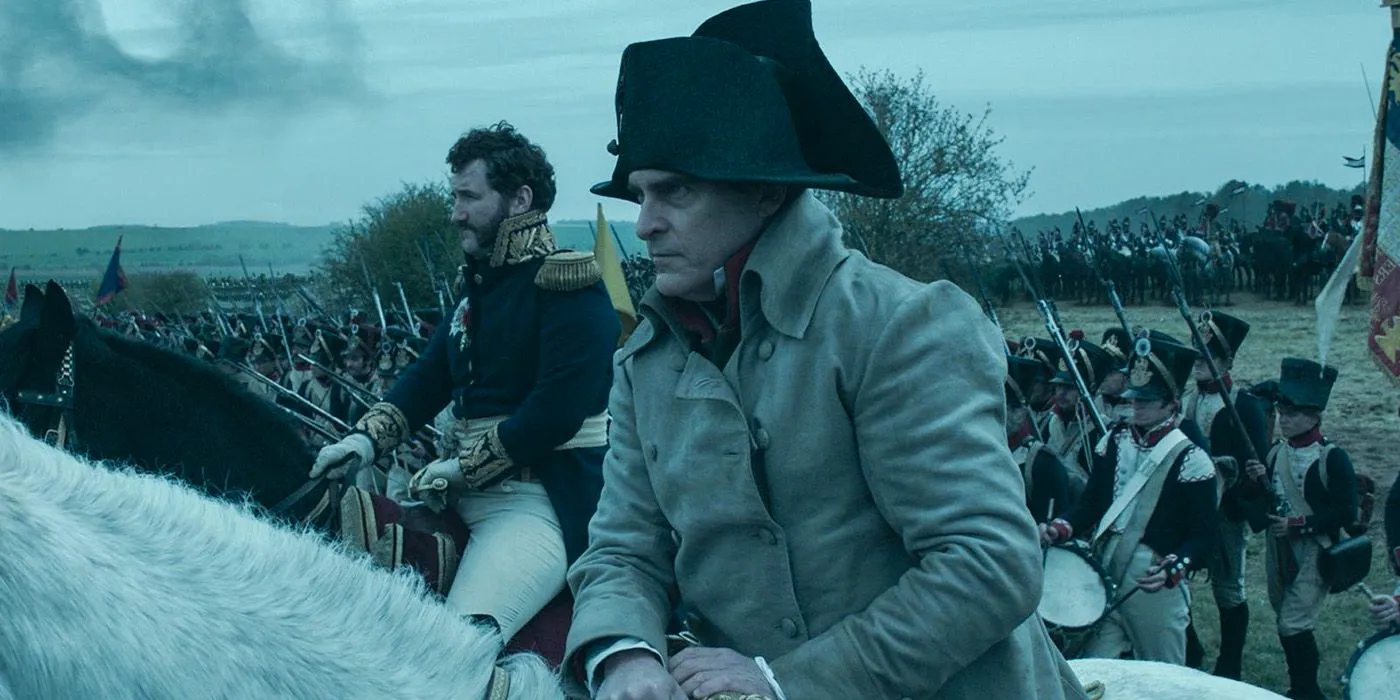 Joaquin Phoenix atop a horse as Napoleon Image