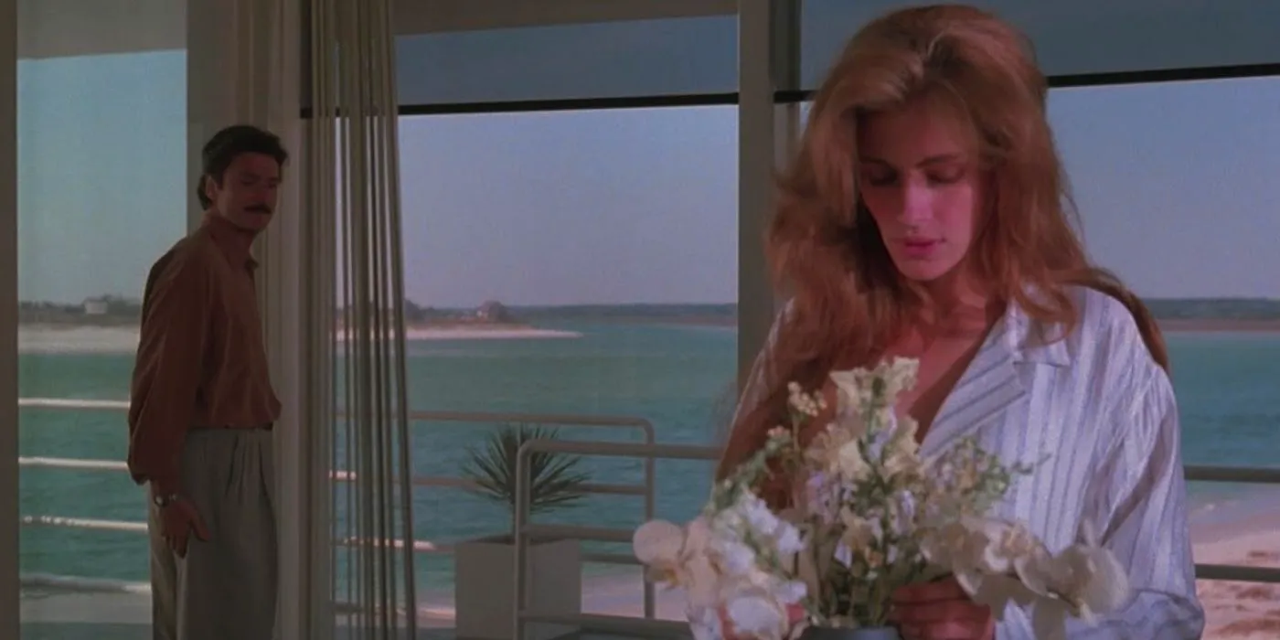 Julia Roberts as Laura in Sleeping with the Enemy  Image