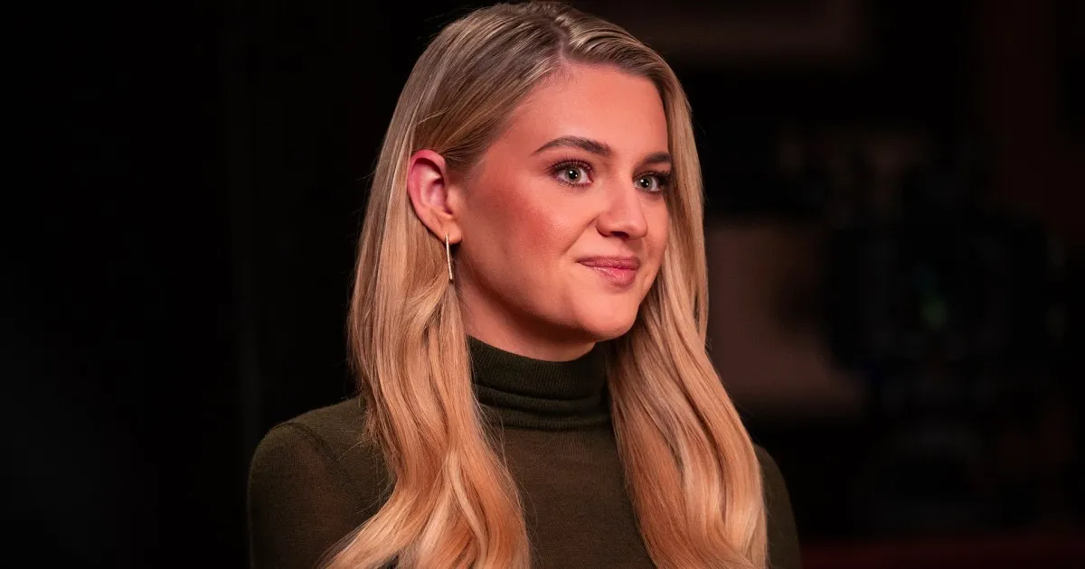 Kelsea Ballerini on learning to navigate a high-profile relationship Image