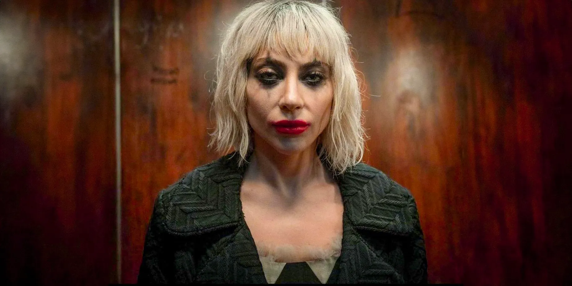 Lee Quinzel/Harley Quinn (Lady Gaga) looking very serious in Joker: Folie à Deux Image