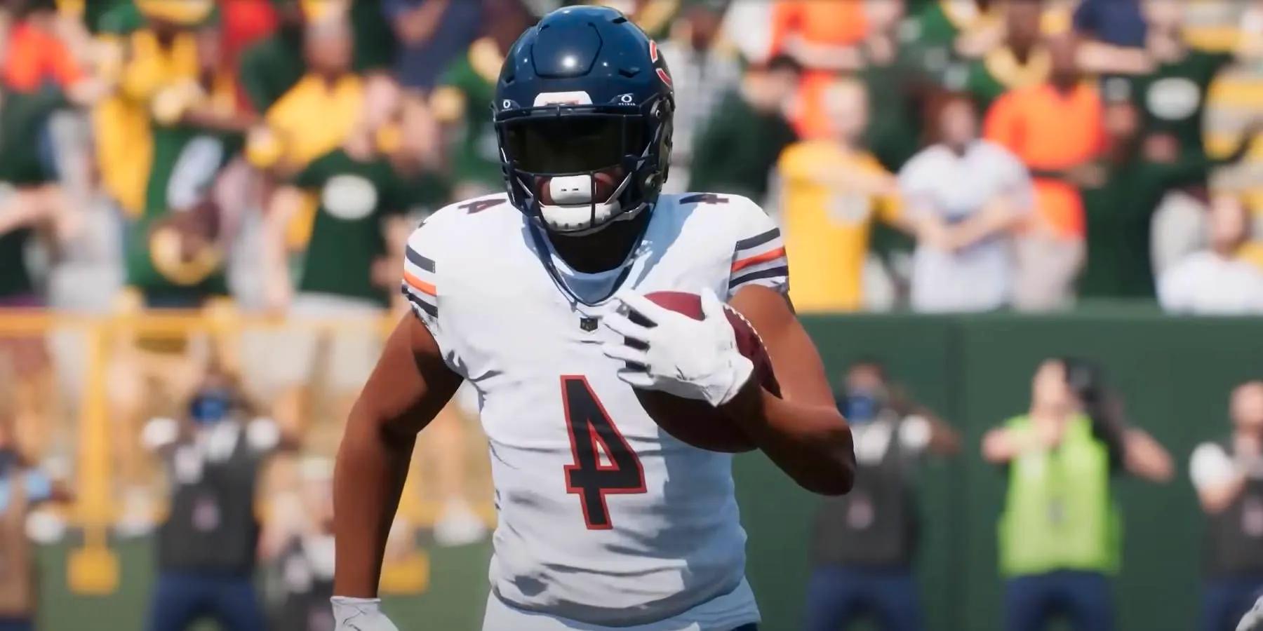 Madden NFL 25 Chicago Bears running back moving with the ball to gain yards Image