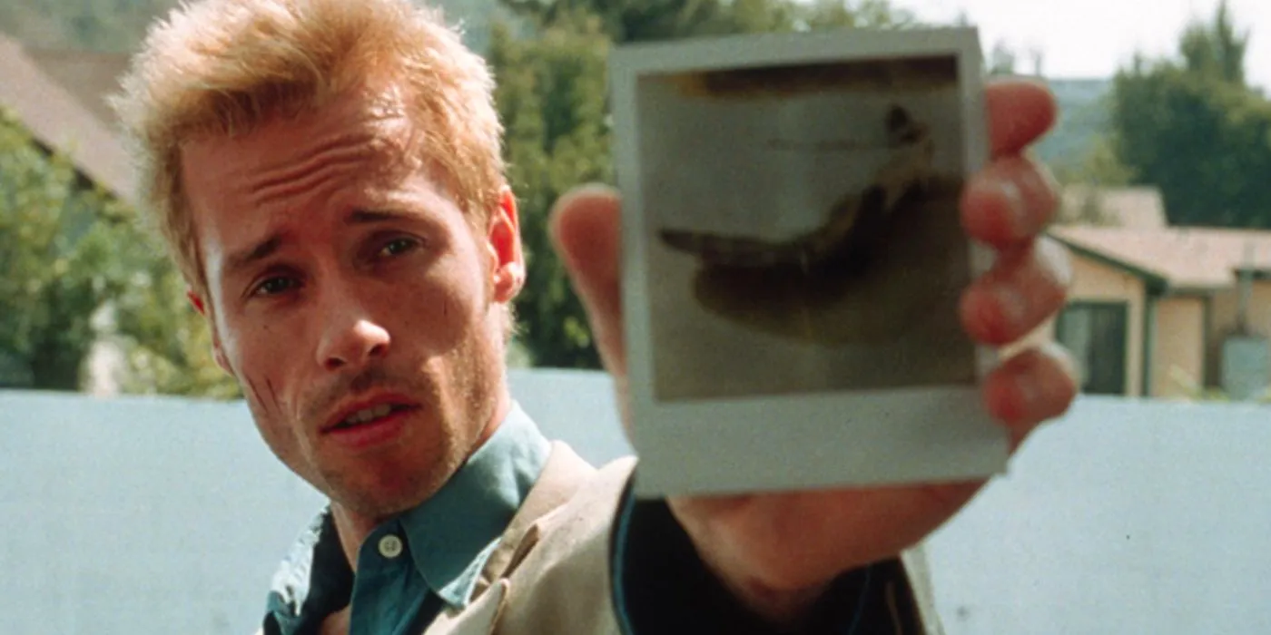 Movies Like Memento: Top Mind-Bending Films & Where to Find More image 1 Image