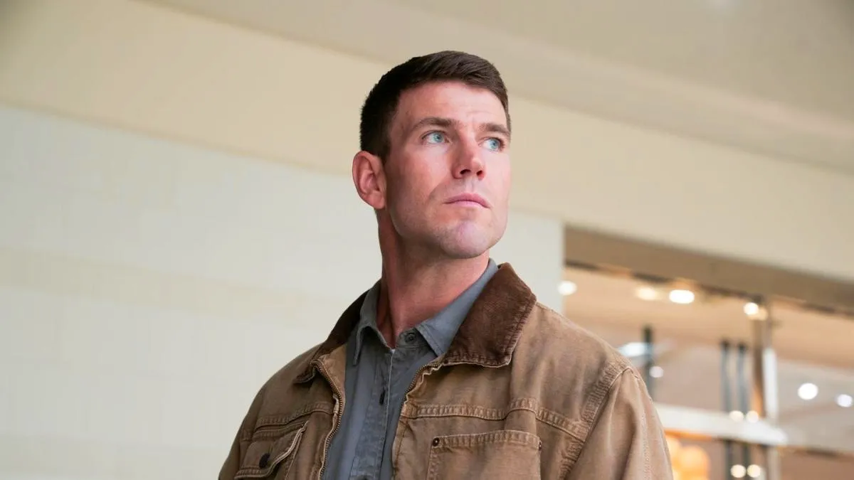 'NCIS' Fans Call Austin Stowell 