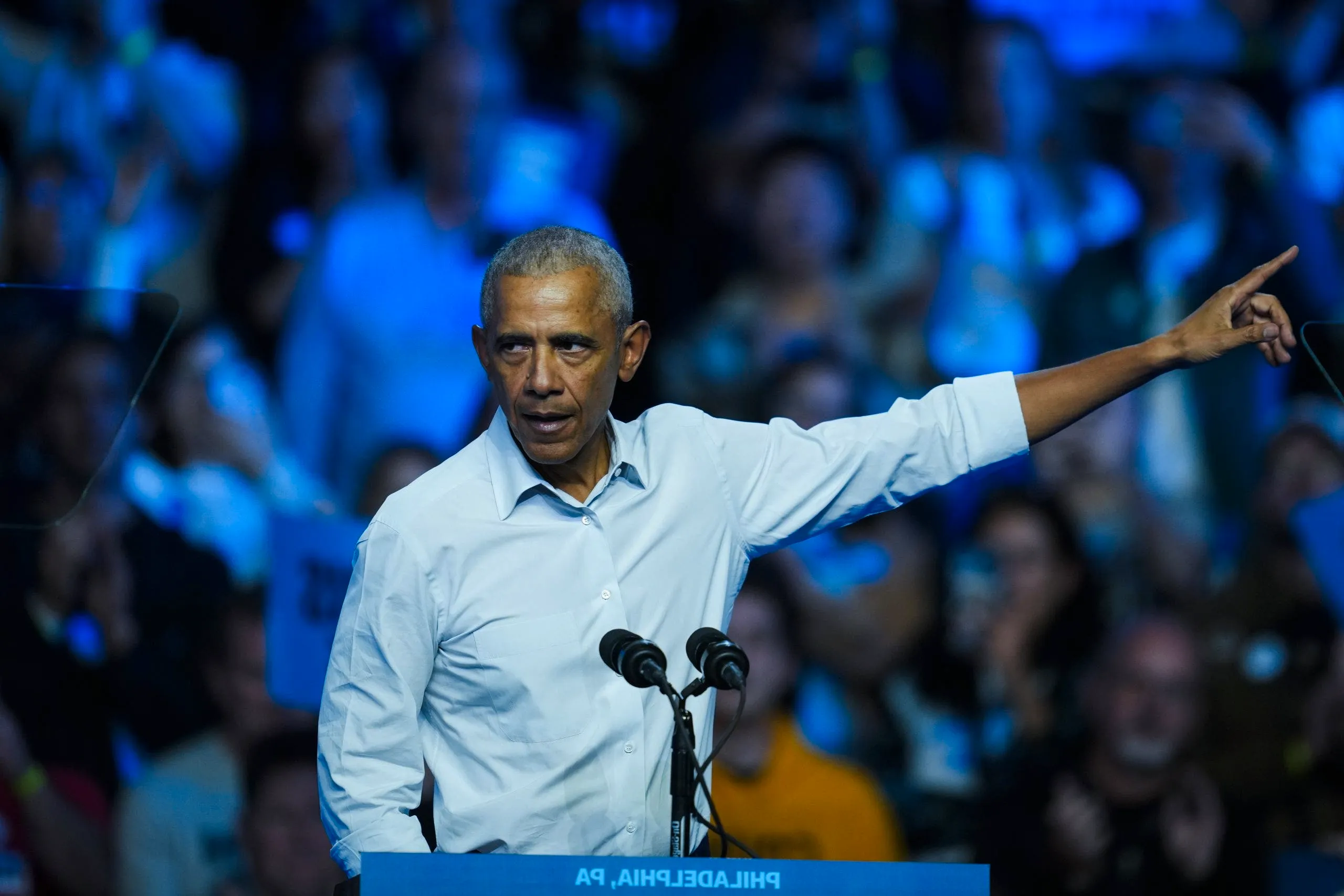 Obama slams pro-Trump men at Philadelphia rally; Springsteen warns GOP nominee is 'an American tyrant' Image