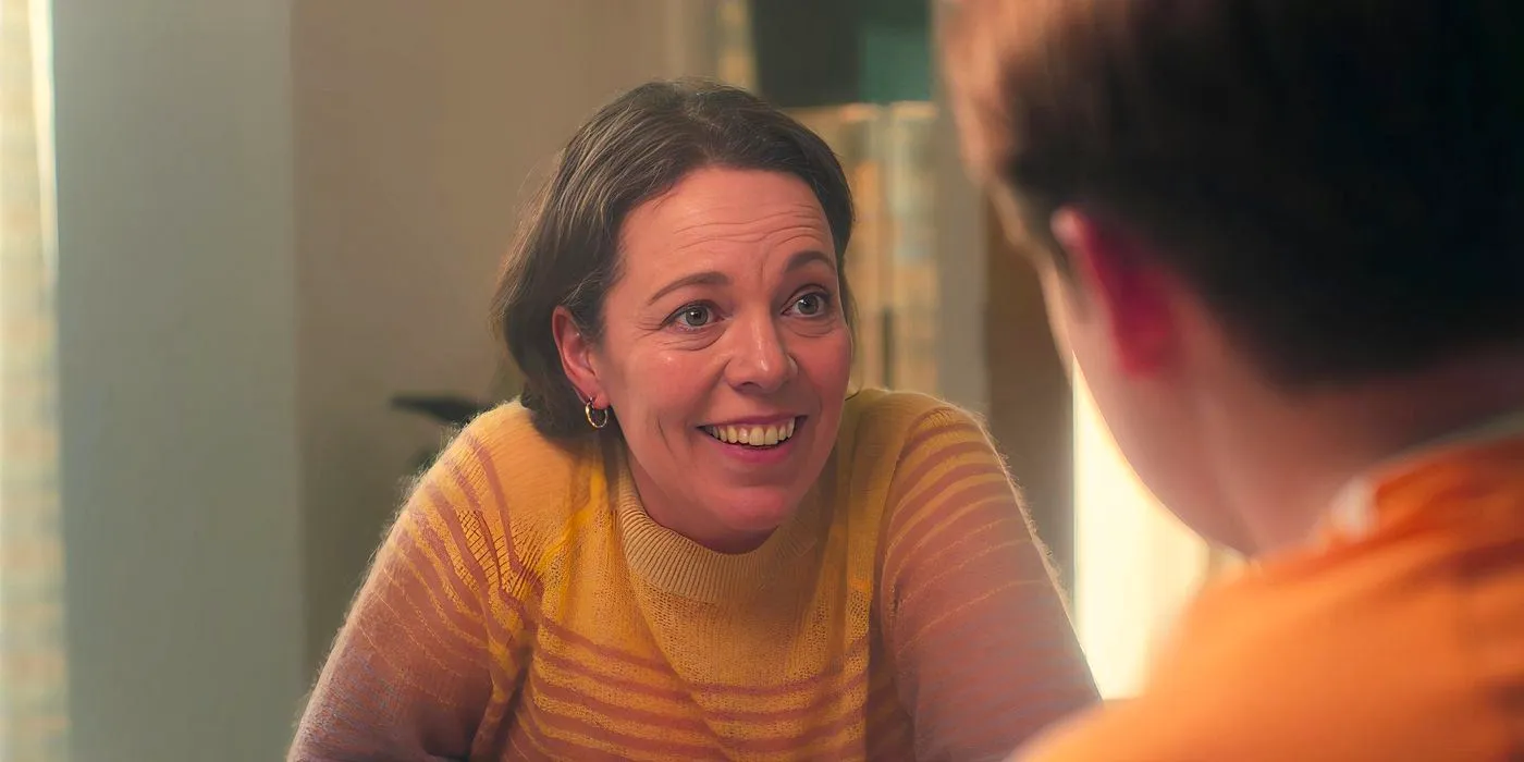 Olivia Colman as Sarah Nelson smiling at Nick in Heartstopper Image