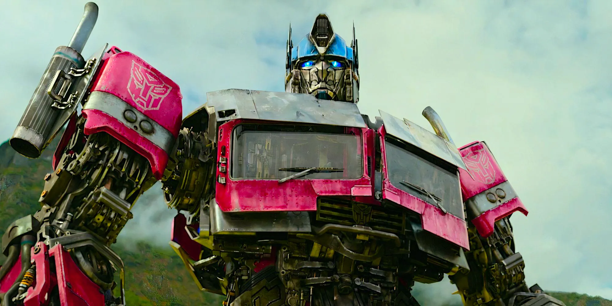 Optimus Prime poses heroically in Transformers Rise of the Beasts Image