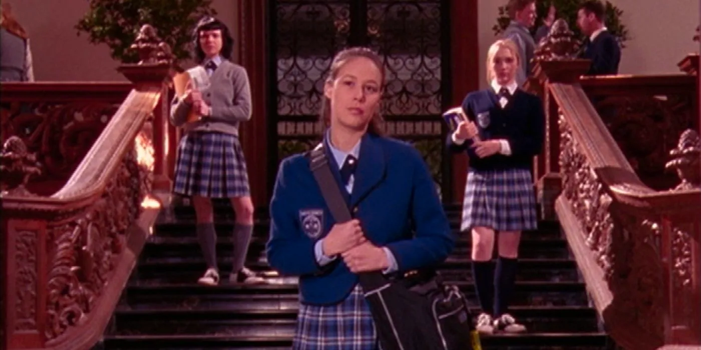 Paris standing on the stairs with her friends at Chilton on Gilmore Girls Image