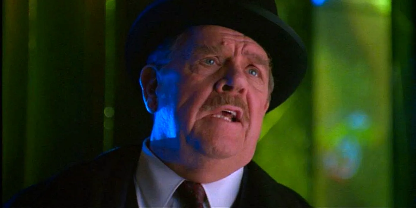 Pat Hingle looking confused as Commissioner Gordon in Batman 1989 Image