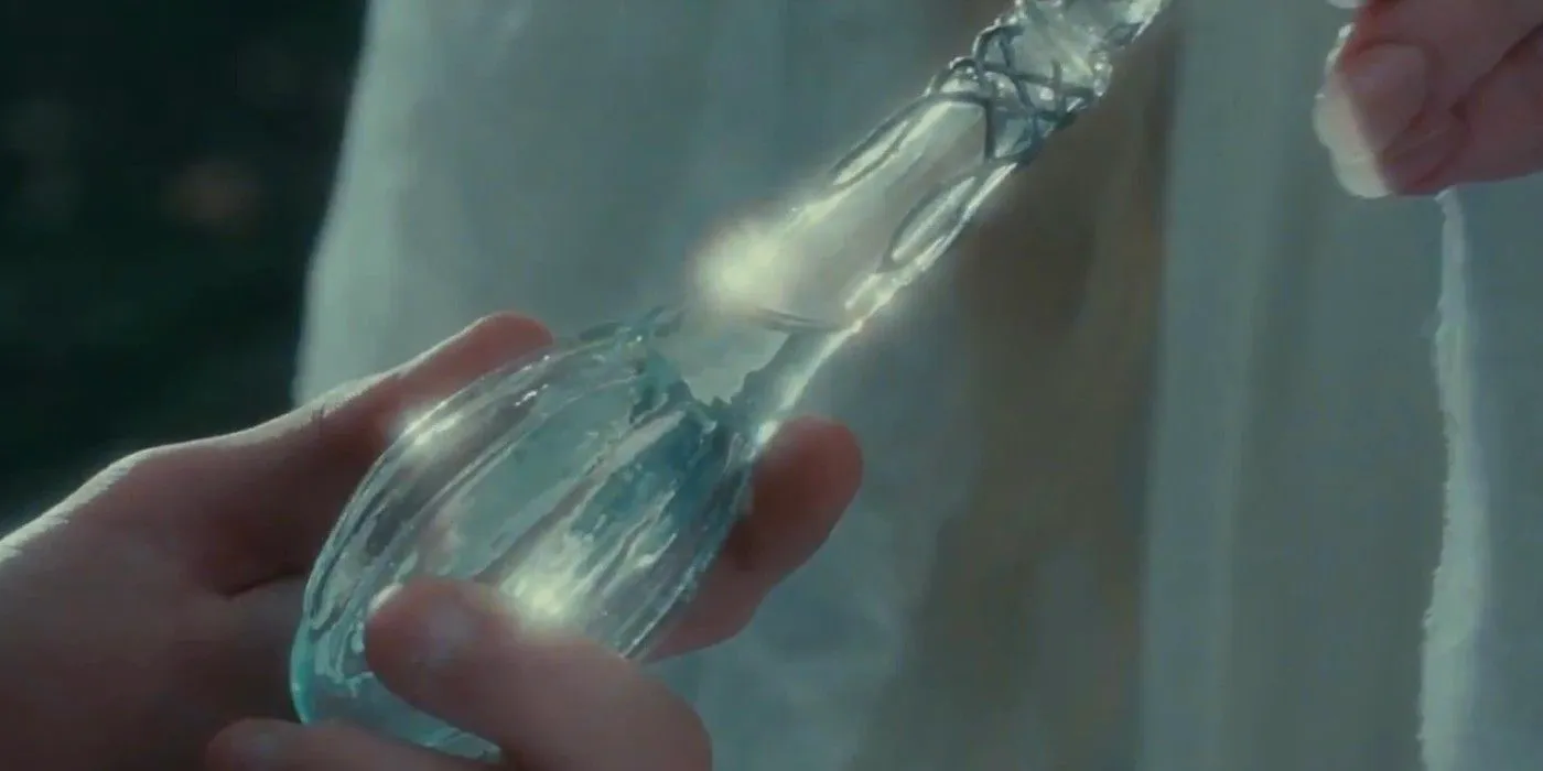 Phial of Galadriel in Lord of the Rings the Fellowship of the Ring Image