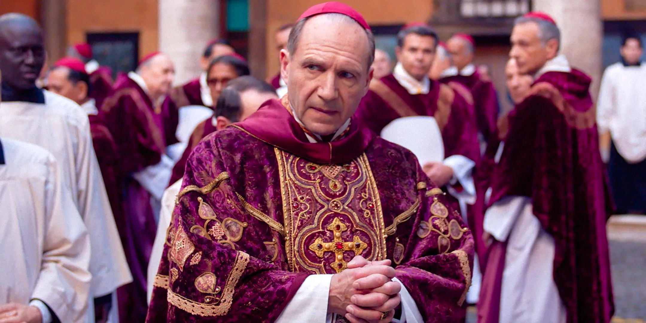 Ralph Fiennes in Conclave Image