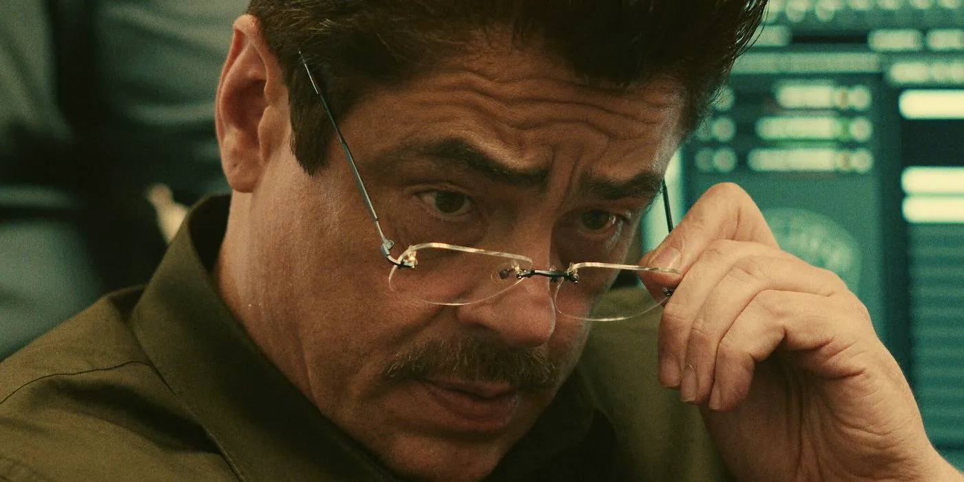 Reptile-Detective-Nichols-Benicio-Del-Toro Image