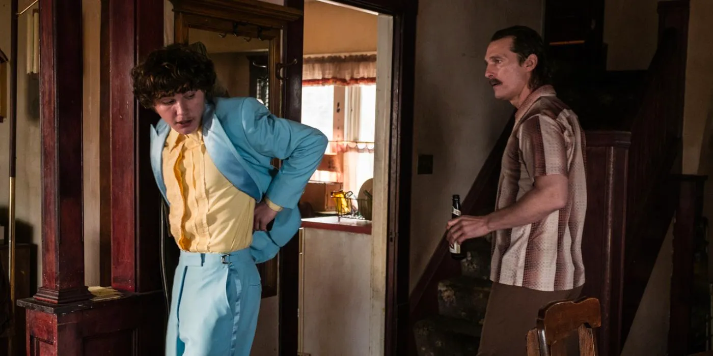 Richard Wershe Sr. (Matthew McConaughey) and Richard Wershe Jr. (Richie Merritt) wearing a gaudy suit in White Boy Rick. Image