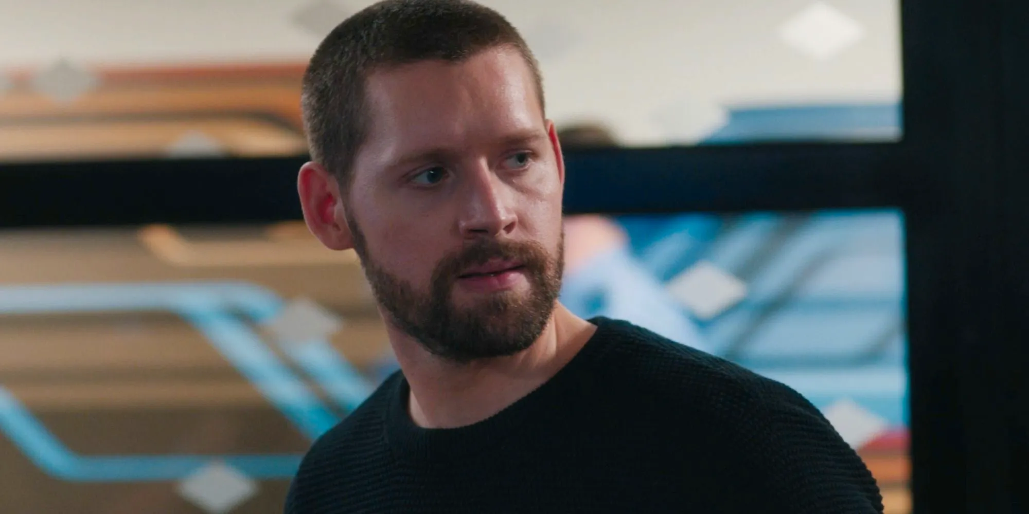 Scott Forrester (Luke Kleintank) searches for his mother, Angela Cassidy (Elizabeth Mitchell), on FBI: International Image