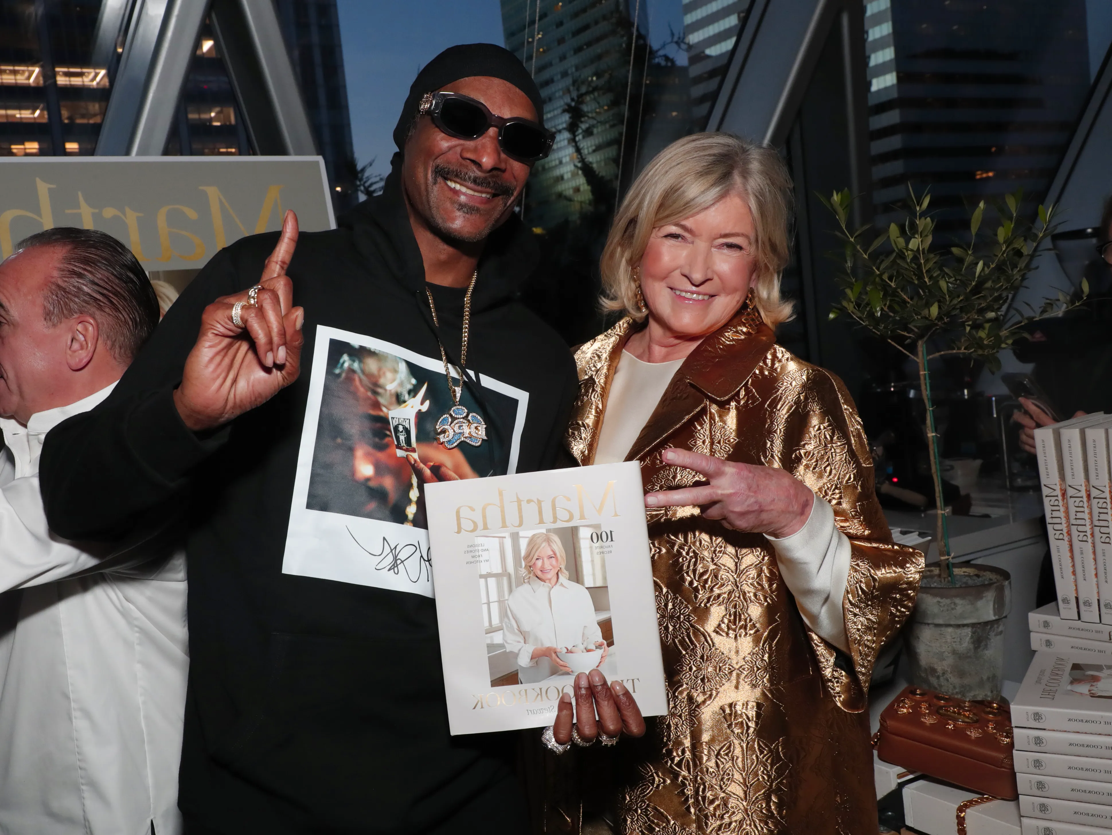 Snoop Dogg Gives His Two Cents on Martha Stewart and Ina Garten's Falling Out - Newsweek Image