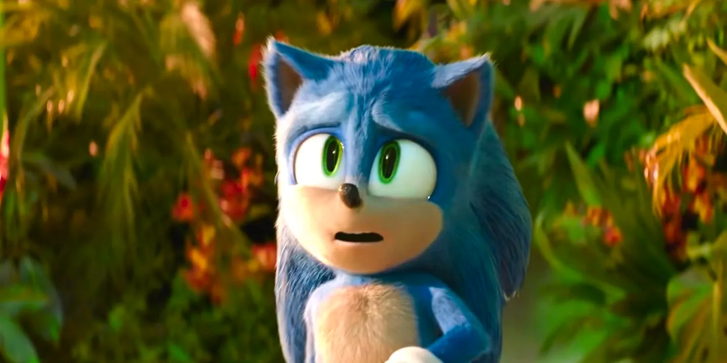 Sonic looks shocked in Sonic the Hedgehog 2 Image