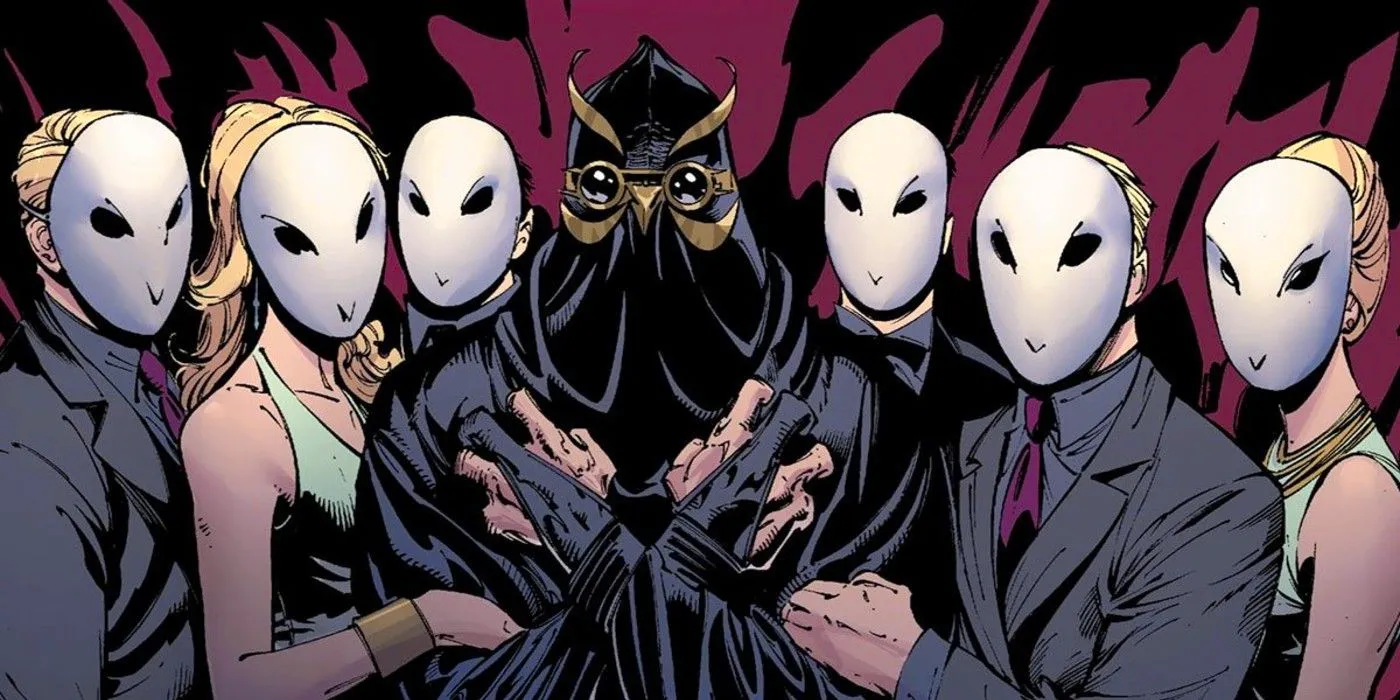 Talon teams up with the Court of Owls in Batman comics Image