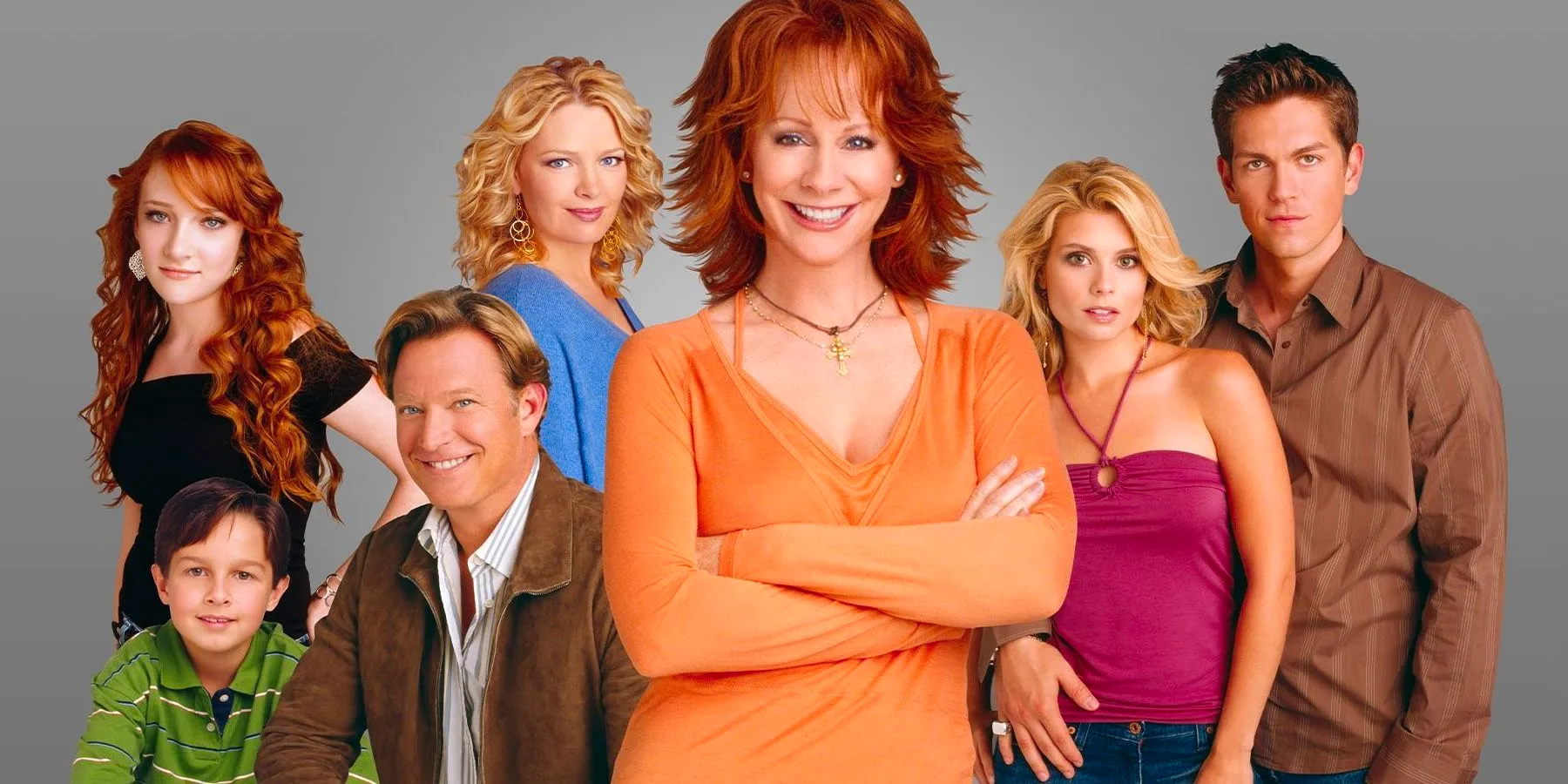 The cast of Reba posing for a promotional image Image