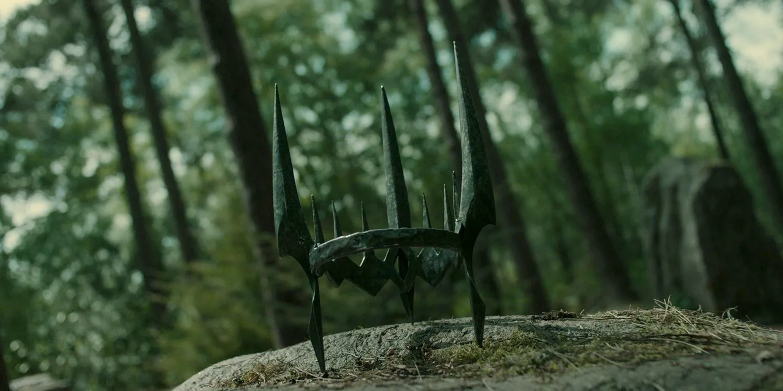 The crown of Sauron in The Lord of the Rings: The Rings of Power Season 2 Episode 4 Image