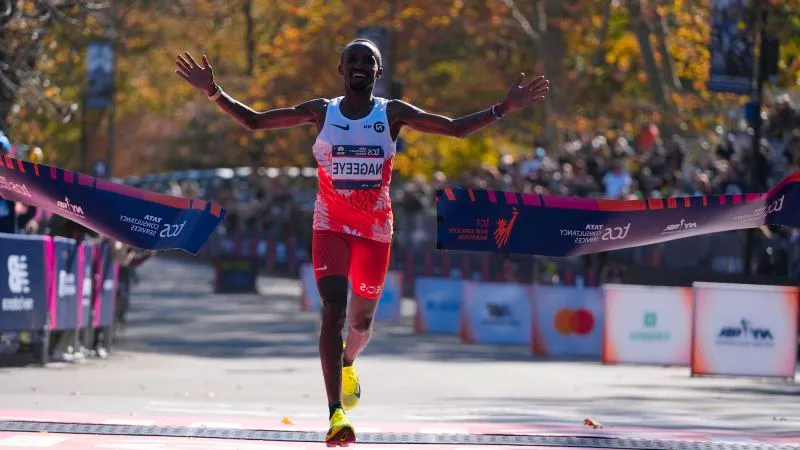 The Netherlands’ Abdi Nageeye wins thrilling men’s race at New York City Marathon Image