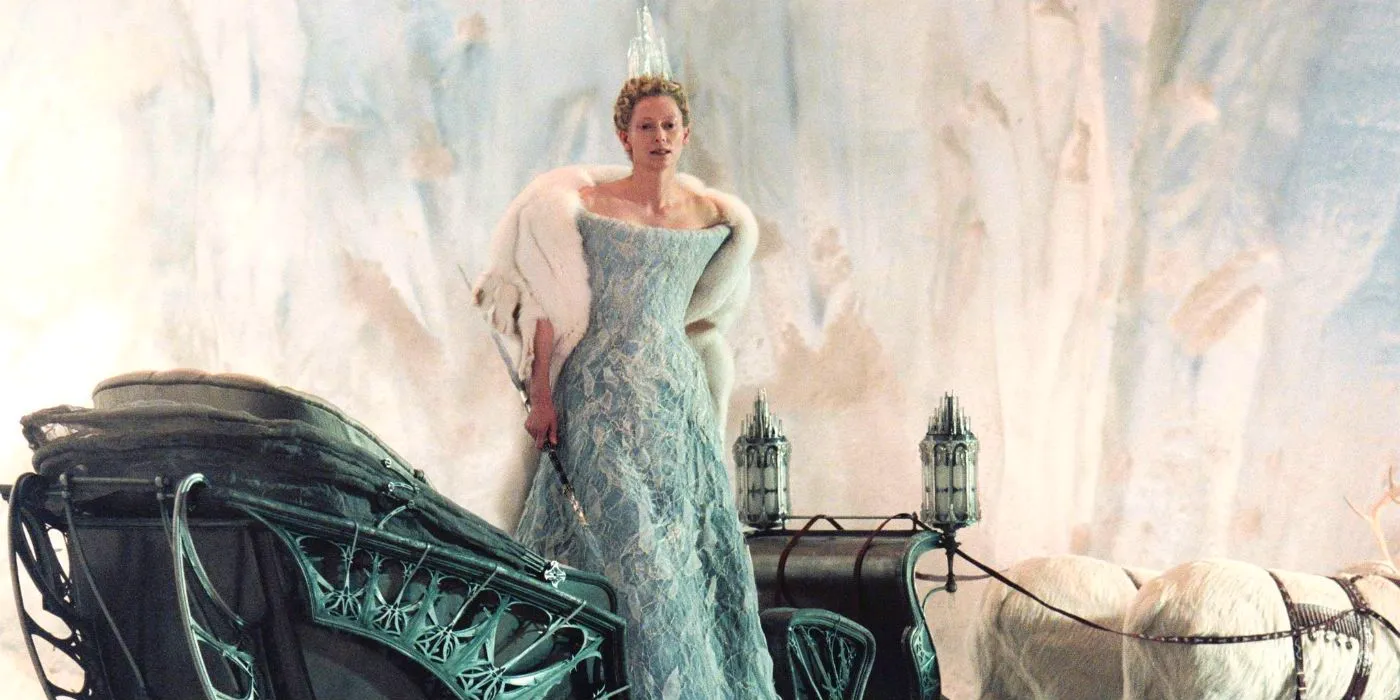 Tilda Swinton as the White Witch standing in her sleigh in The Chronicles Of Narnia: The Lion, The Witch, and The Wardrobe Image