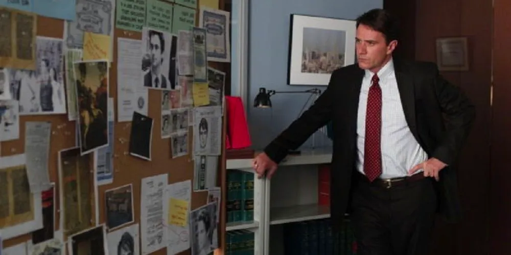 Tim DeKay in White Collar Image