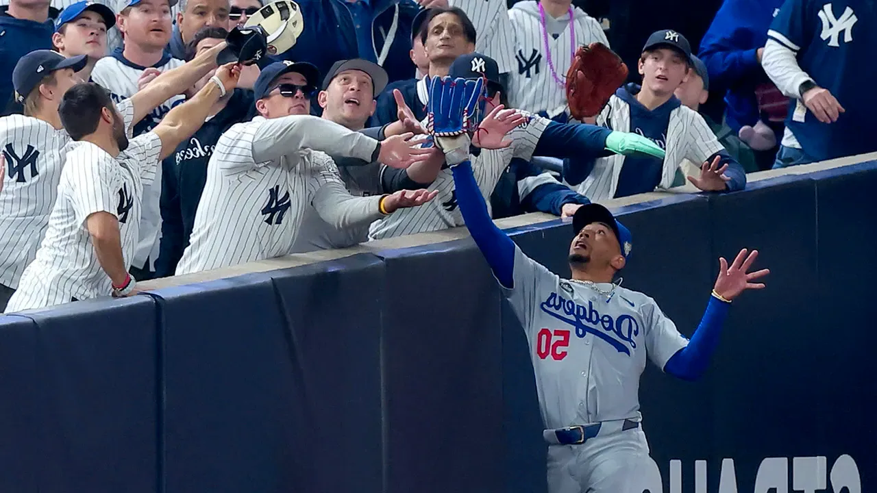 Yankees fans reveal determined mindset after interfering with Dodgers star: 'We're willing to do this' Image