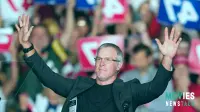 Brett Favre's SHOCKING Trump Endorsement!  Hall of Famer's Powerful Green Bay Rally Speech Will STUN You!